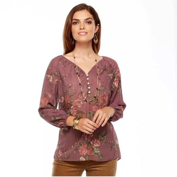 Chaps Tops - Chaps Ralph Lauren floral Blouse purple green cream sz 1X V Neck quarter sleeve